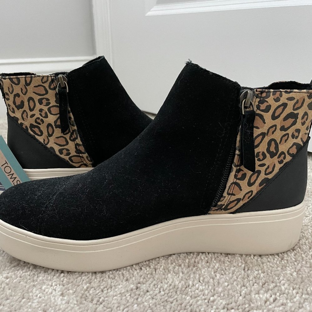 Toms - Jamie Slip on Sneakers - 8.5